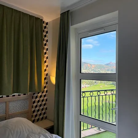 F2 Village Cap Esterel- Vue Montagnes Et Golf- Equipements Inclus Apartment Saint-Raphael (Var)